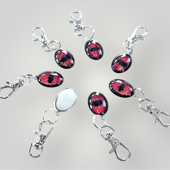 𝑯𝒂𝒏𝒅𝒎𝒂𝒅𝒆 Orange/Red Dragon Eye Keychain w/Gift Bag - Picture 5 of 9
